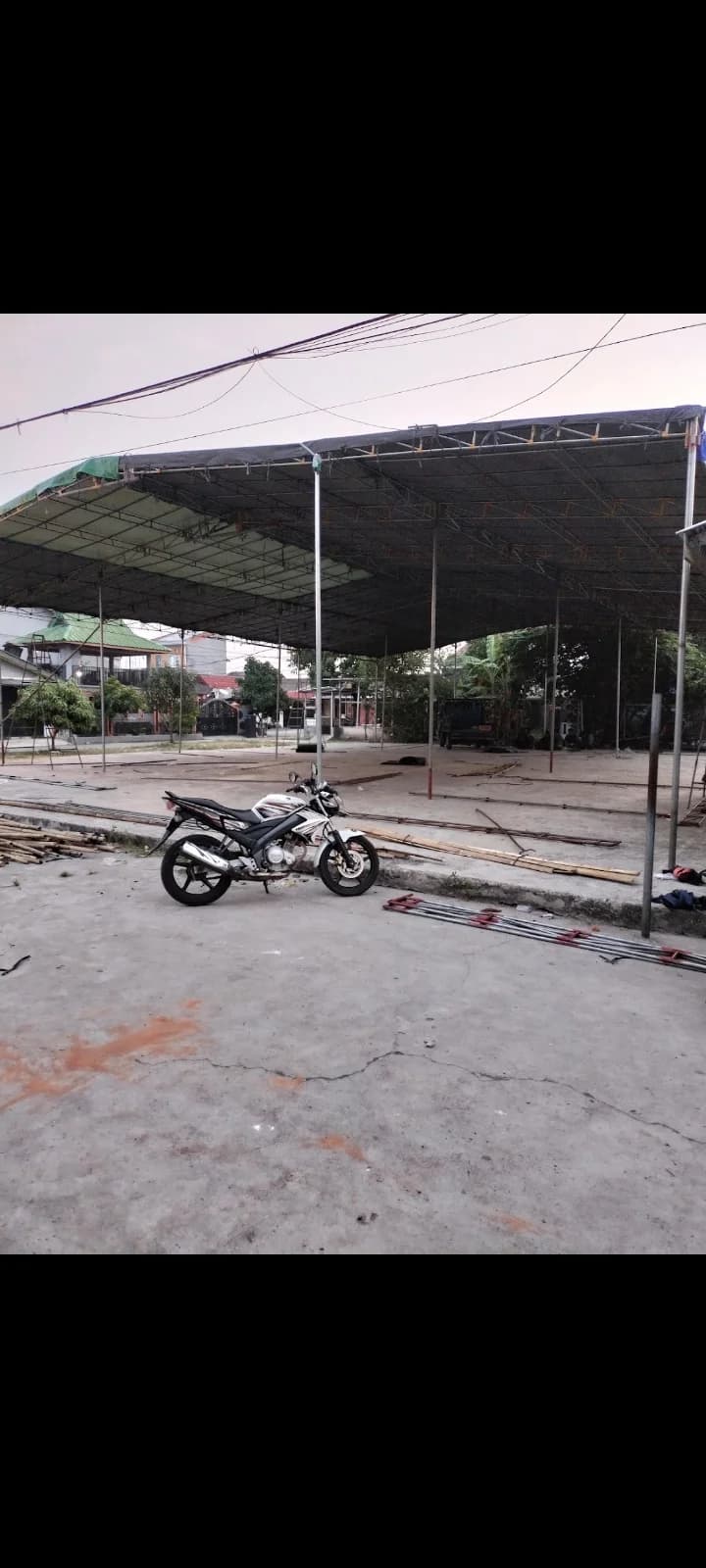 Tenda Terpal